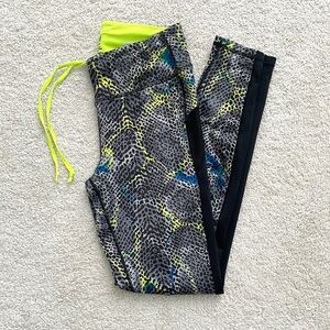 H&M Gray and Neon Yellow Patterned Leggings